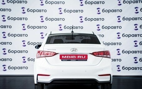 Hyundai Solaris II рестайлинг, 2017 год, 1 200 000 рублей, 24 фотография