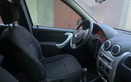 Renault Logan I, 2013 год, 570 000 рублей, 5 фотография