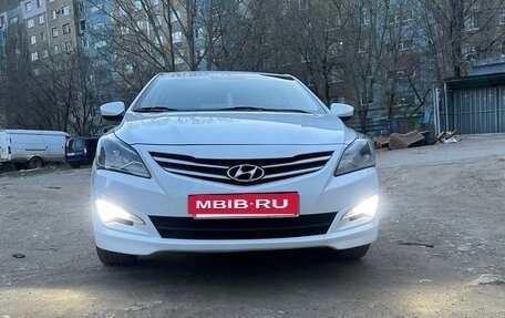 Hyundai Solaris II рестайлинг, 2014 год, 860 000 рублей, 3 фотография