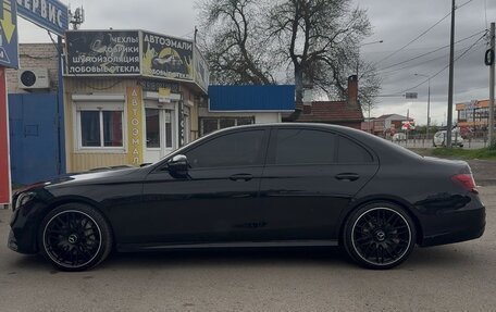 Mercedes-Benz E-Класс, 2019 год, 2 700 000 рублей, 2 фотография