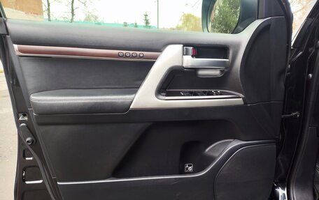 Toyota Land Cruiser 200, 2016 год, 5 600 000 рублей, 14 фотография