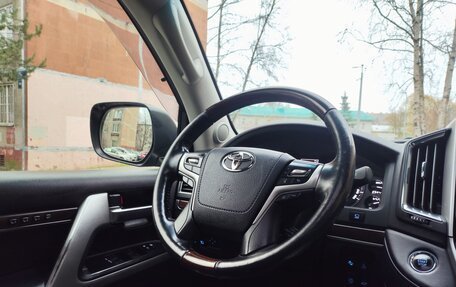 Toyota Land Cruiser 200, 2016 год, 5 600 000 рублей, 22 фотография