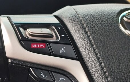 Toyota Land Cruiser 200, 2016 год, 5 600 000 рублей, 23 фотография