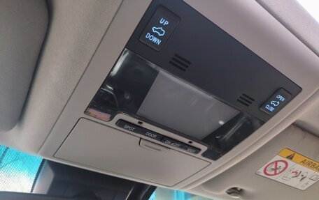 Toyota Land Cruiser 200, 2016 год, 5 600 000 рублей, 36 фотография