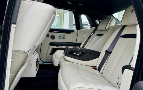 Rolls-Royce Ghost Series II рестайлинг, 2024 год, 34 700 000 рублей, 11 фотография