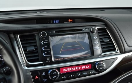 Toyota Highlander III, 2015 год, 2 649 000 рублей, 11 фотография