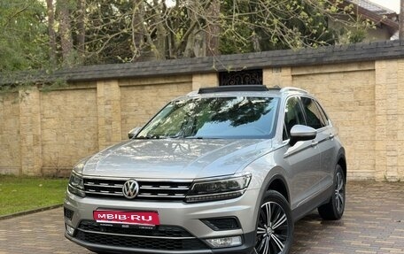 Volkswagen Tiguan II, 2016 год, 2 850 000 рублей, 1 фотография