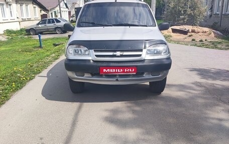 Chevrolet Niva I рестайлинг, 2006 год, 165 000 рублей, 1 фотография