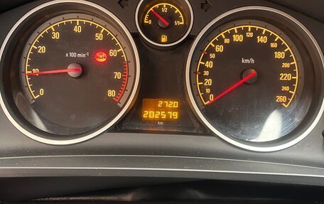 Opel Zafira B, 2013 год, 740 000 рублей, 6 фотография