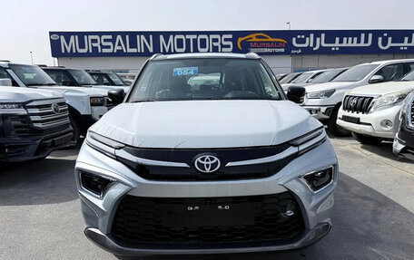Toyota Urban Cruiser, 2026 год, 2 650 000 рублей, 2 фотография