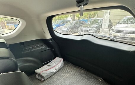 Toyota RAV4, 2019 год, 3 500 000 рублей, 18 фотография