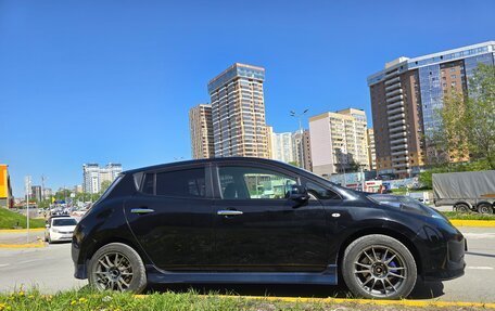 Nissan Leaf I, 2014 год, 700 000 рублей, 4 фотография