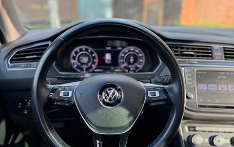 Volkswagen Tiguan II, 2016 год, 2 850 000 рублей, 17 фотография