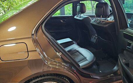 Mercedes-Benz E-Класс, 2013 год, 2 500 000 рублей, 7 фотография