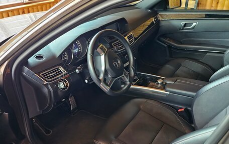 Mercedes-Benz E-Класс, 2013 год, 2 500 000 рублей, 10 фотография