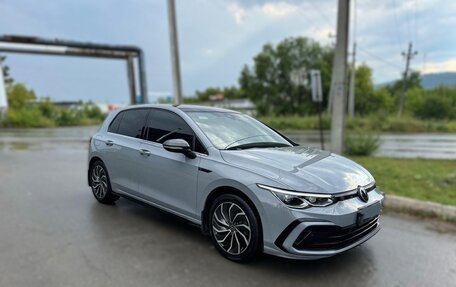 Volkswagen Golf VIII, 2022 год, 1 910 000 рублей, 1 фотография