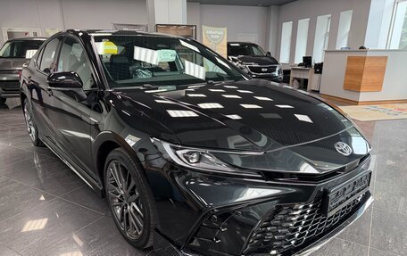Toyota Camry, 2026 год, 3 900 000 рублей, 2 фотография