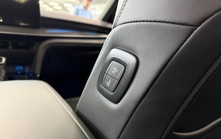 Toyota Camry, 2026 год, 3 900 000 рублей, 24 фотография