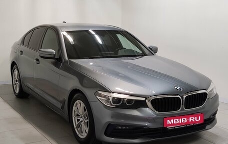BMW 5 серия, 2018 год, 2 640 000 рублей, 2 фотография