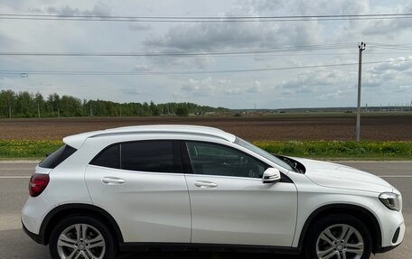 Mercedes-Benz GLA, 2017 год, 1 550 000 рублей, 2 фотография