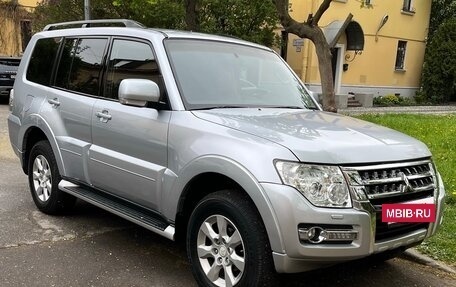 Mitsubishi Pajero IV, 2014 год, 2 290 000 рублей, 2 фотография