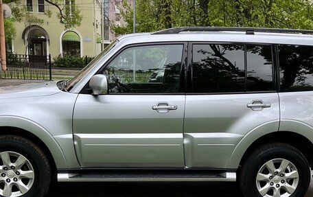Mitsubishi Pajero IV, 2014 год, 2 290 000 рублей, 3 фотография