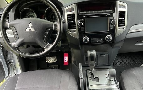 Mitsubishi Pajero IV, 2014 год, 2 290 000 рублей, 8 фотография