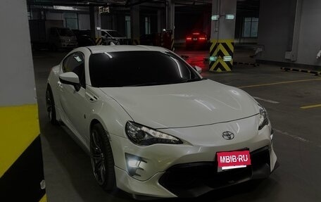 Toyota GT86 I, 2018 год, 2 700 000 рублей, 14 фотография