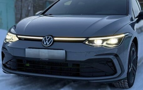 Volkswagen Golf VIII, 2022 год, 1 910 000 рублей, 3 фотография
