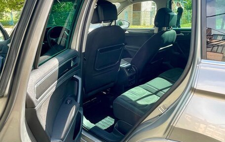 Volkswagen Tiguan II, 2018 год, 2 850 000 рублей, 12 фотография
