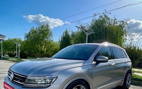 Volkswagen Tiguan II, 2018 год, 2 850 000 рублей, 6 фотография