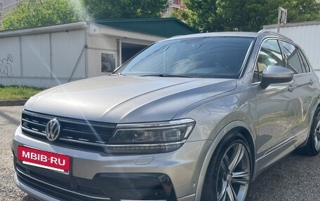 Volkswagen Tiguan II, 2018 год, 2 850 000 рублей, 10 фотография