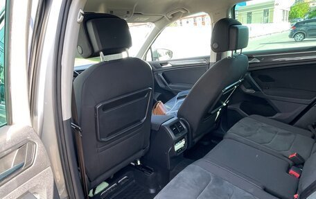 Volkswagen Tiguan II, 2018 год, 2 850 000 рублей, 19 фотография