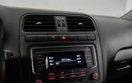 Volkswagen Polo VI (EU Market), 2018 год, 993 000 рублей, 14 фотография