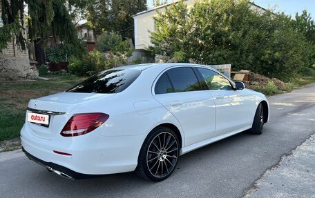 Mercedes-Benz E-Класс, 2018 год, 3 300 000 рублей, 3 фотография
