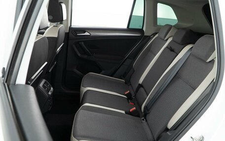 Volkswagen Tiguan II, 2019 год, 2 649 050 рублей, 9 фотография
