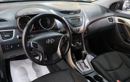Hyundai Elantra V, 2012 год, 919 000 рублей, 11 фотография