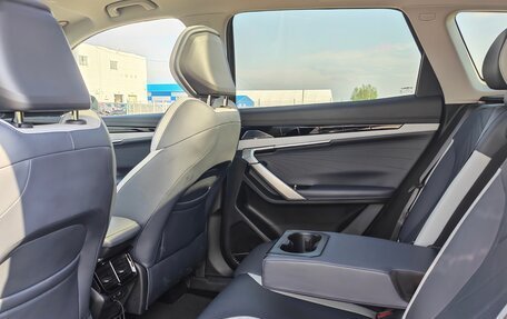 Geely Atlas, 2024 год, 2 900 000 рублей, 7 фотография