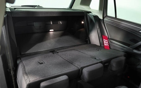 Volkswagen Tiguan II, 2017 год, 2 269 000 рублей, 30 фотография