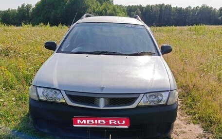 Nissan Wingroad III, 2000 год, 325 000 рублей, 1 фотография