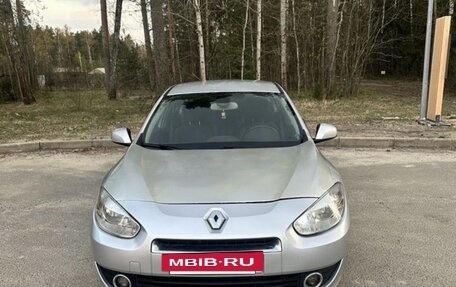 Renault Fluence I, 2011 год, 800 000 рублей, 2 фотография