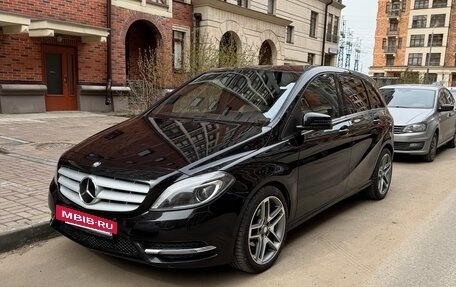 Mercedes-Benz B-Класс, 2014 год, 1 390 000 рублей, 5 фотография