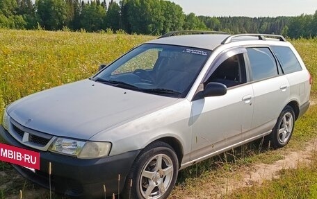 Nissan Wingroad III, 2000 год, 325 000 рублей, 3 фотография