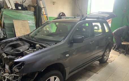 Mitsubishi Outlander III рестайлинг 3, 2007 год, 350 000 рублей, 9 фотография