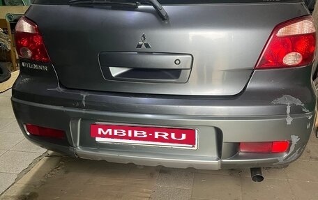 Mitsubishi Outlander III рестайлинг 3, 2007 год, 350 000 рублей, 10 фотография