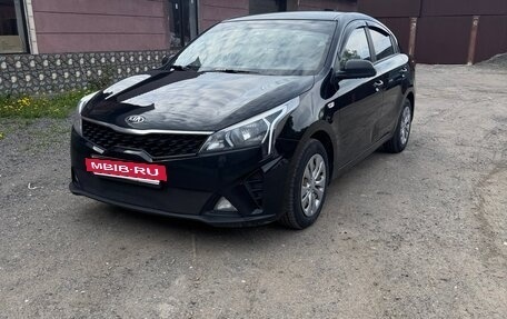 KIA Rio IV, 2021 год, 1 550 000 рублей, 2 фотография