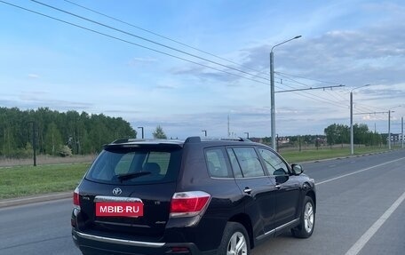 Toyota Highlander III, 2010 год, 1 750 000 рублей, 6 фотография