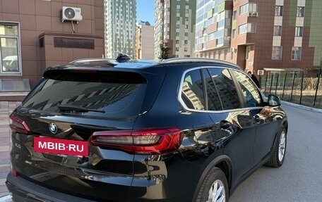 BMW X5, 2019 год, 6 025 000 рублей, 4 фотография