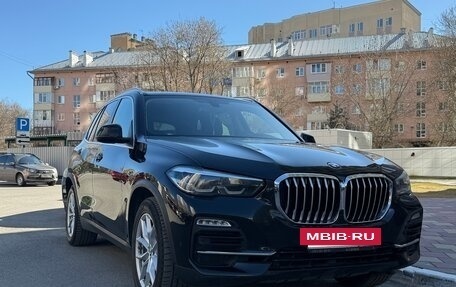 BMW X5, 2019 год, 6 025 000 рублей, 2 фотография