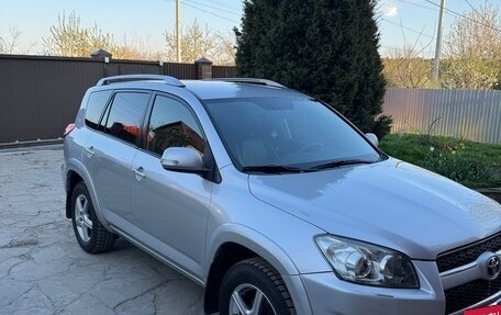 Toyota RAV4, 2012 год, 1 650 000 рублей, 2 фотография